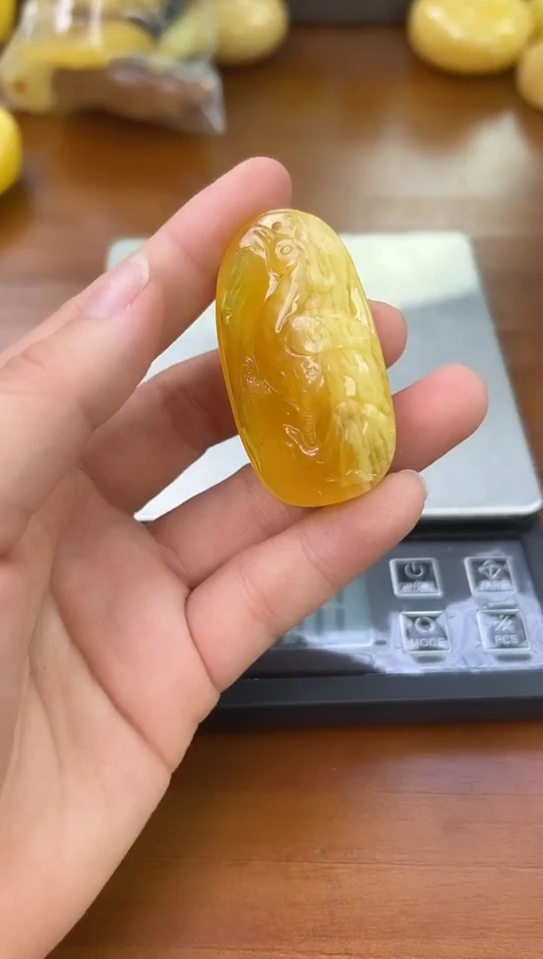未镶嵌蜜蜡裸石琥珀蜜蜡吊坠