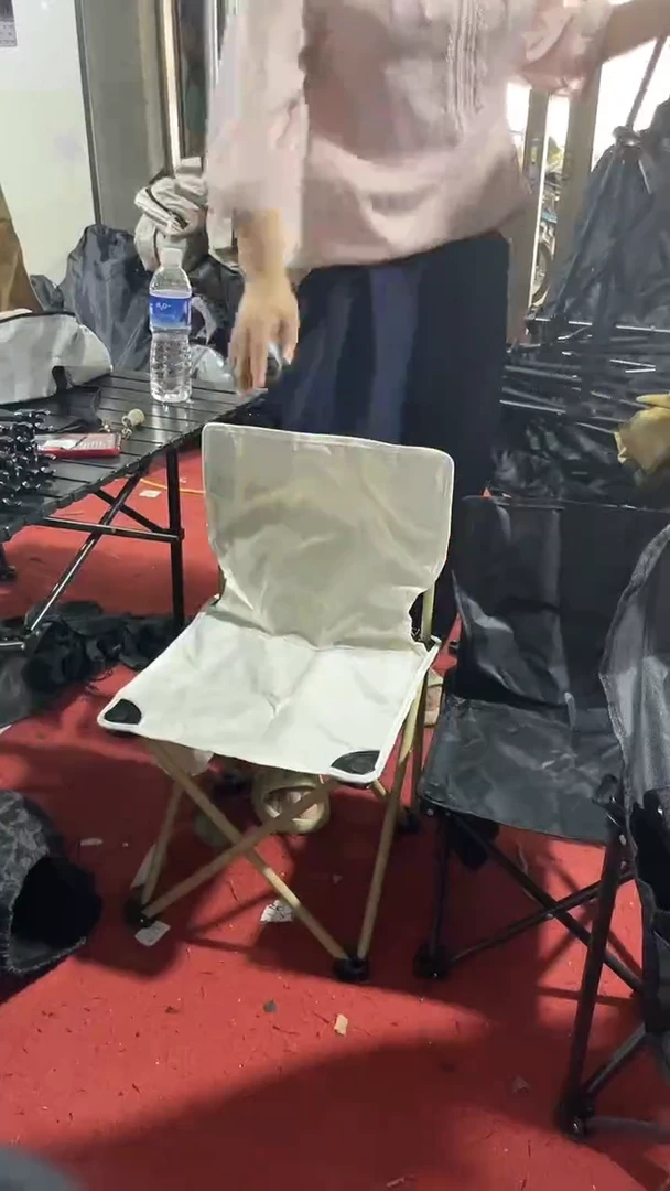 铁中号折叠靠背椅  颜色随机一把