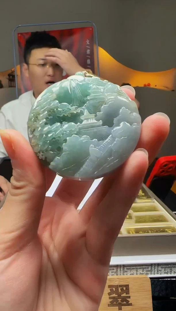 【闪购商品】翡翠颈饰未镶嵌Q03594翡翠毛货