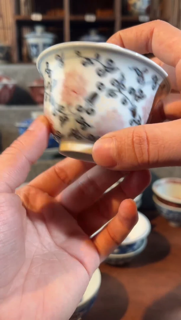 【闪购商品】042天禄言瓷缠枝莲盖碗