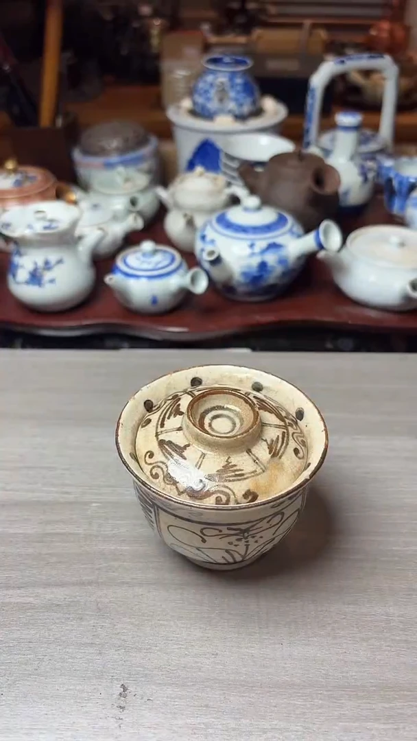 谢谢老板，回流产品有磨损正常，谨慎买！