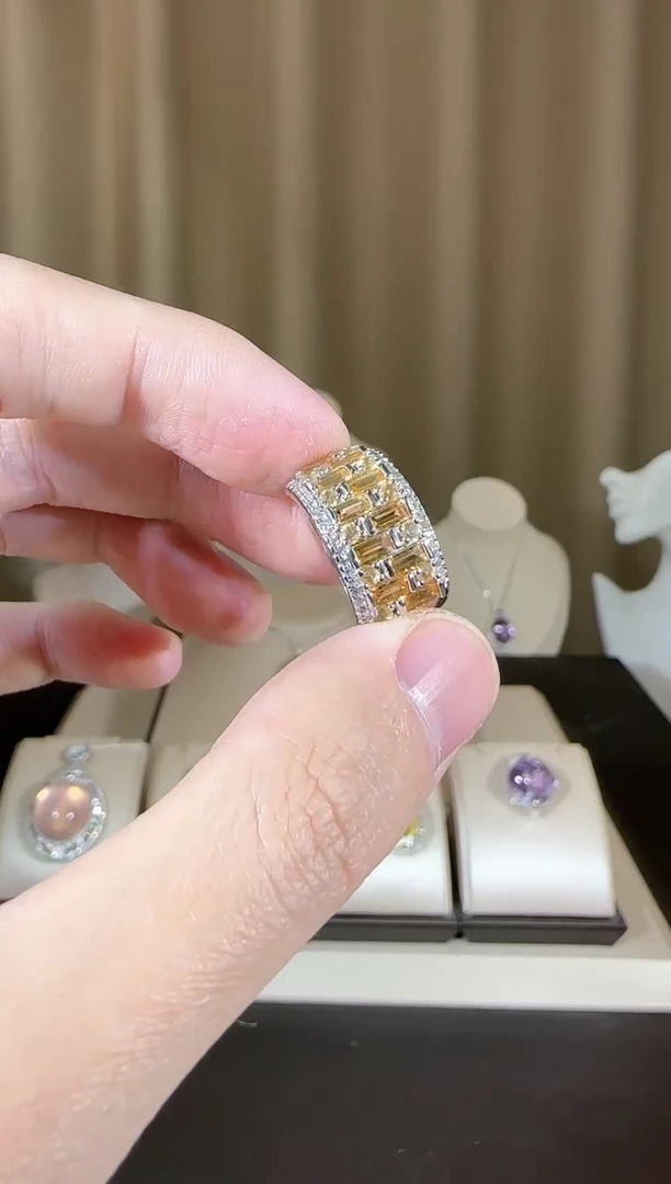 【闪购商品】黄晶戒指银S925镶嵌设计款