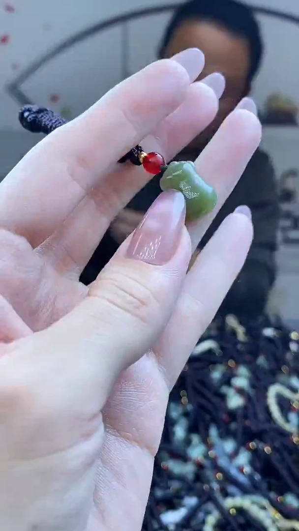 颈饰未镶嵌和田玉多样性发拍一发一