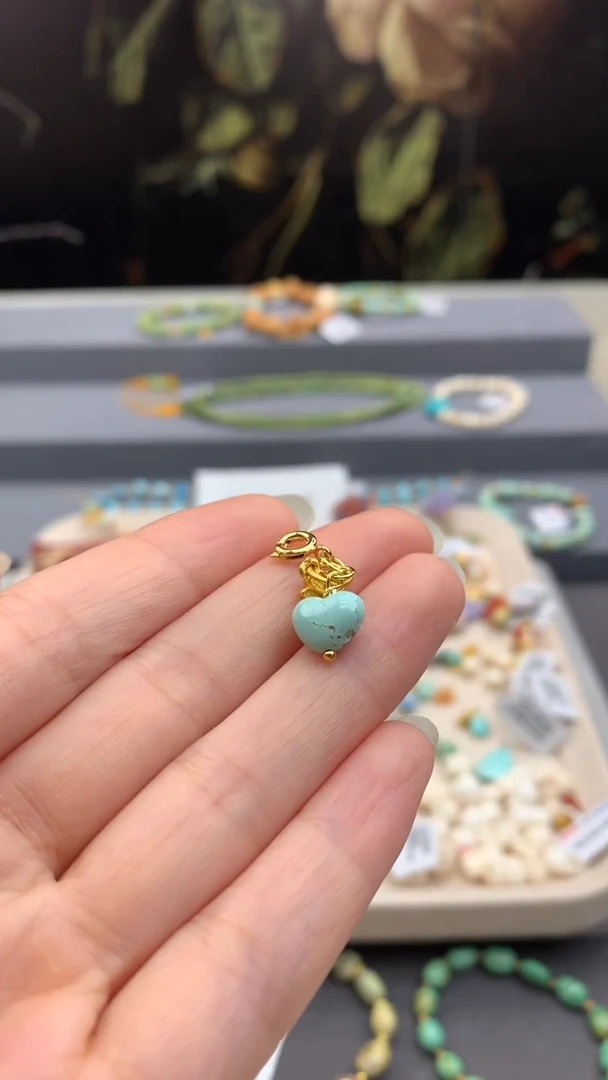 未镶嵌挂件南红玛瑙Q176