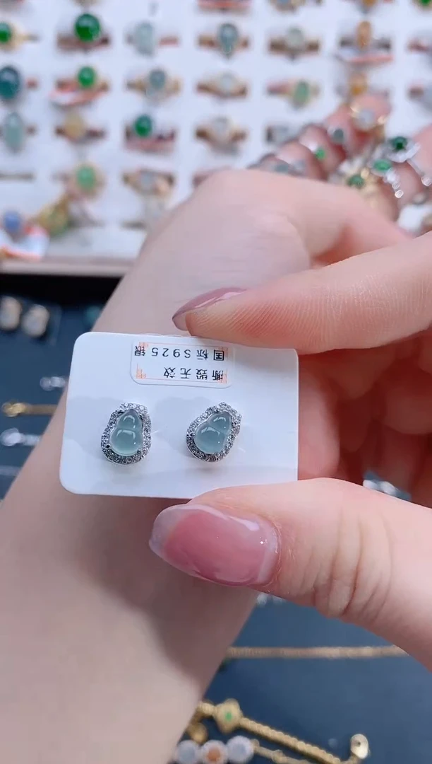 翡翠银S925镶嵌耳饰天然翡翠