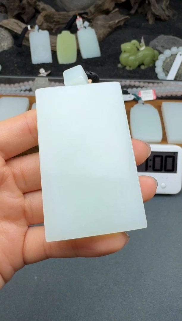 颈饰未镶嵌和田玉3