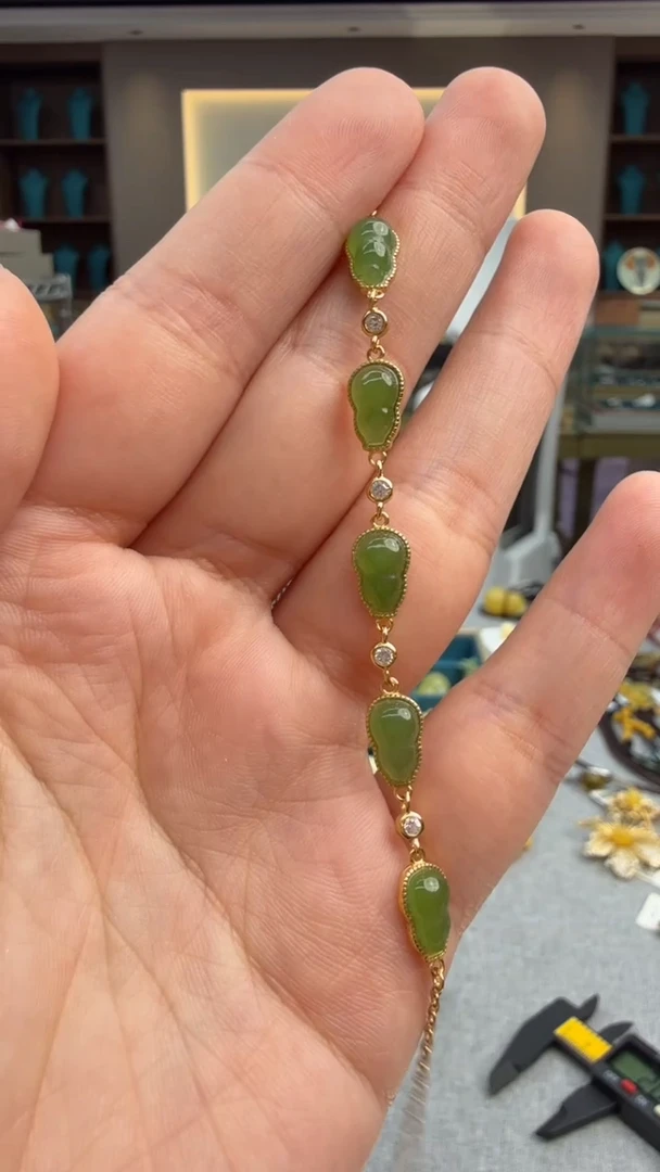 未镶嵌手链和田玉338秒拍号 假一罚三