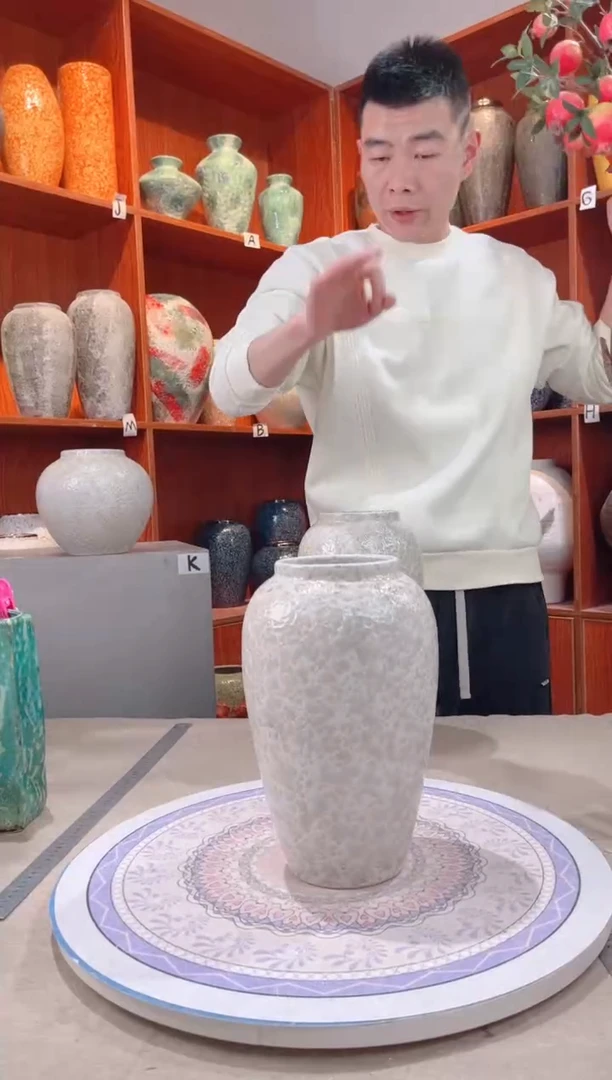 【闪购商品】瓶茶白 中号 陶瓷花瓶 无花