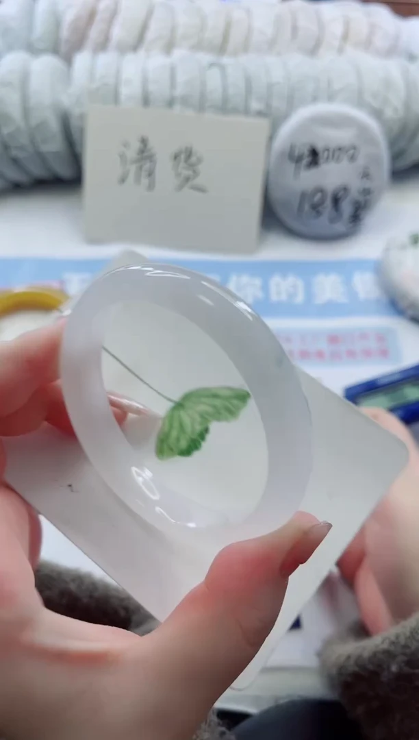 未镶嵌手镯石英质玉多样性发货A82