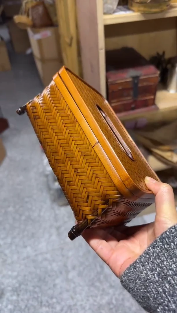 【闪购商品】闪购商品一个特价纸巾盒