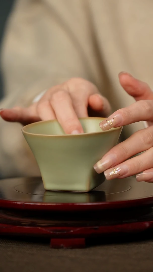 全品 粉青 天圆地方杯