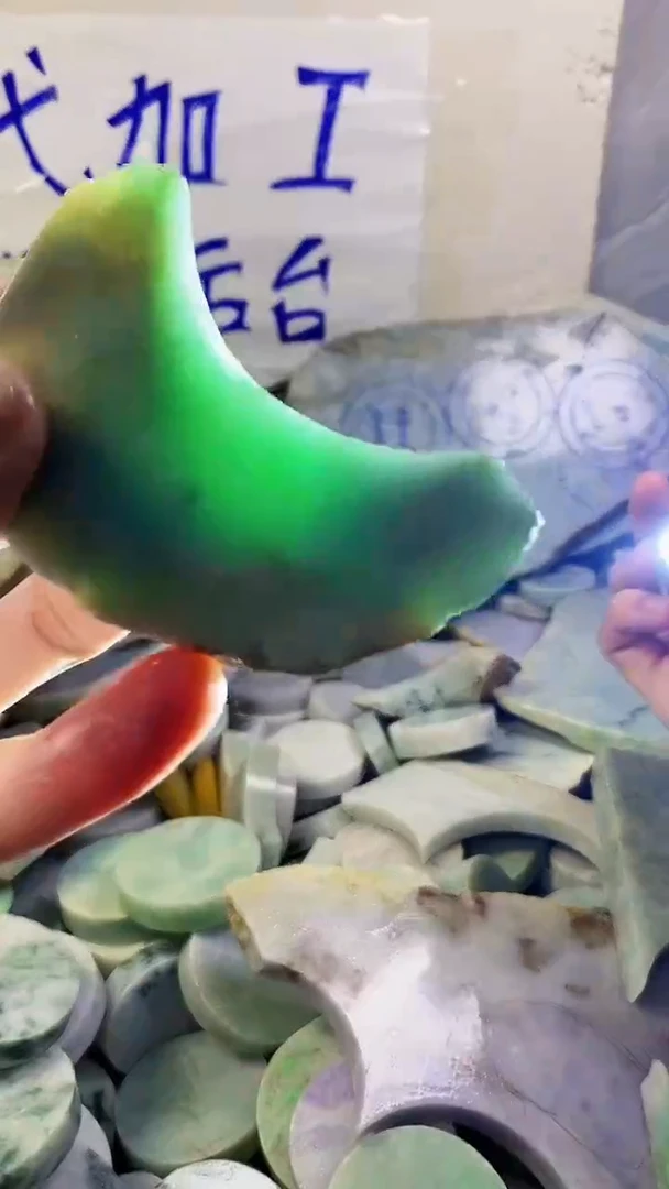 裸石翡翠纯天然A货翡翠69