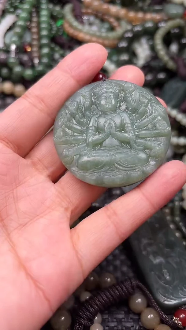 颈饰未镶嵌和田玉1