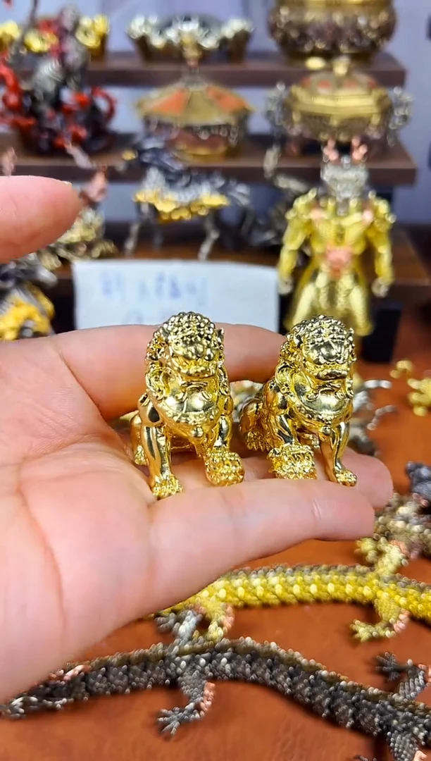 狮子一对黄铜摆件实心