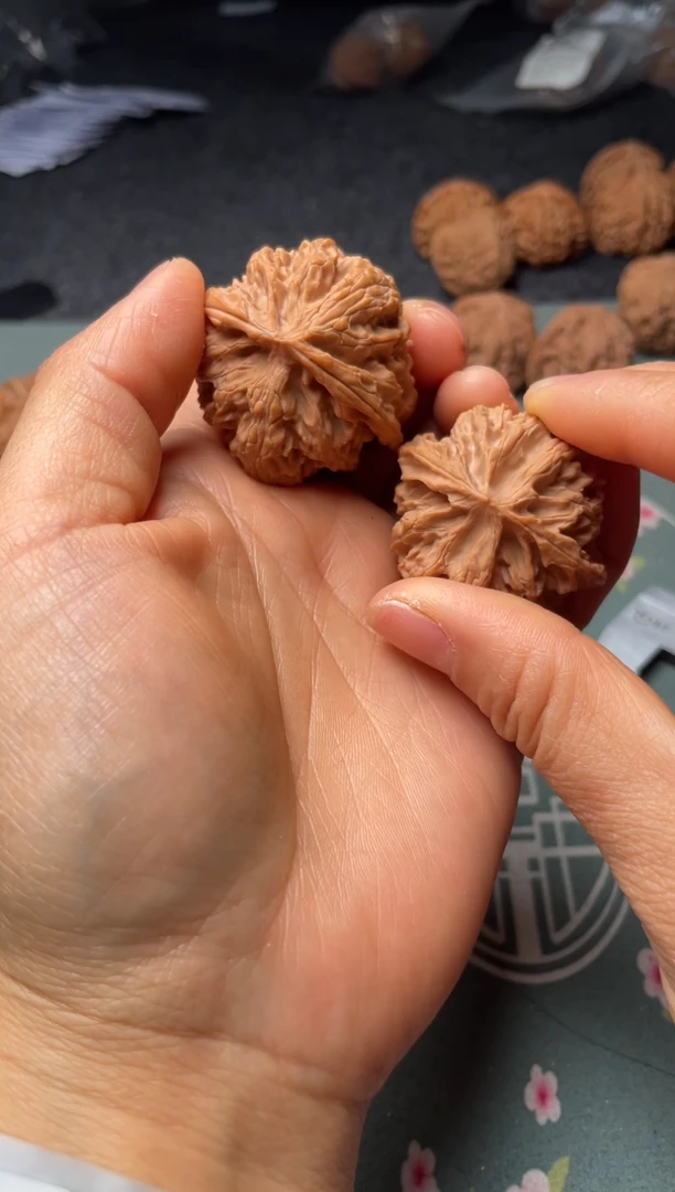 把件文玩核桃w165 苹果园40尺