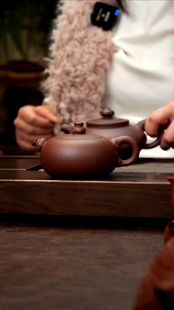 茶壶紫砂紫泥铺金沙葫芦200cc左右*