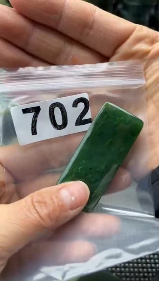 未镶嵌和田玉珠宝半成品牌子