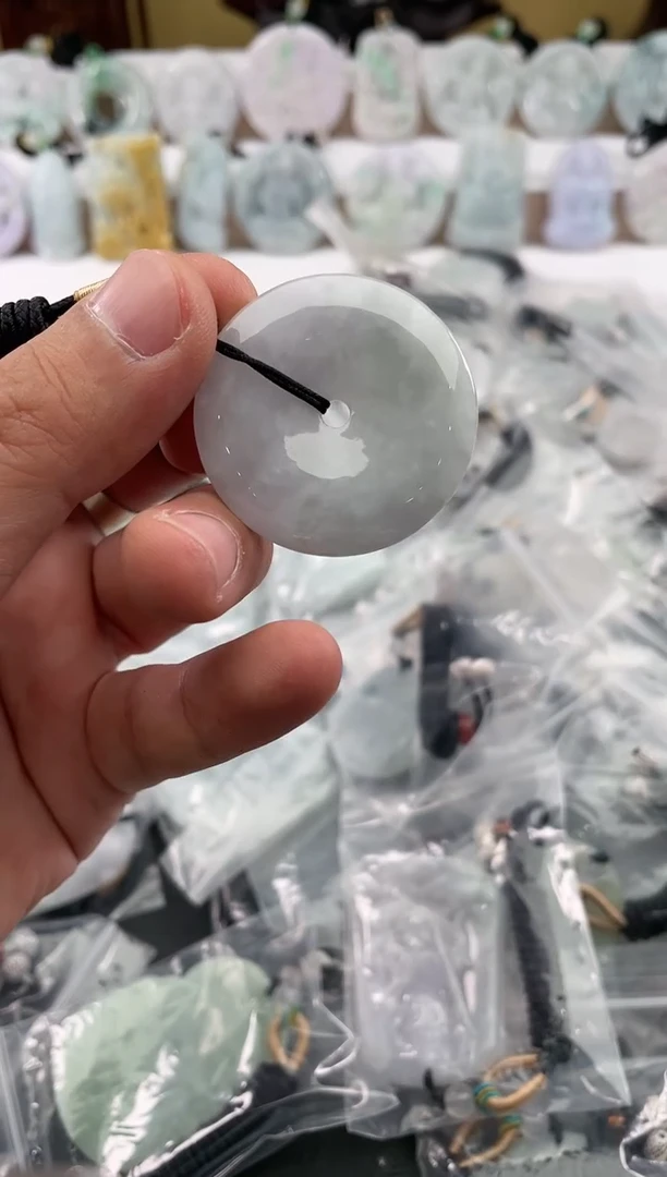 颈饰未镶嵌翡翠25/12/8/.45