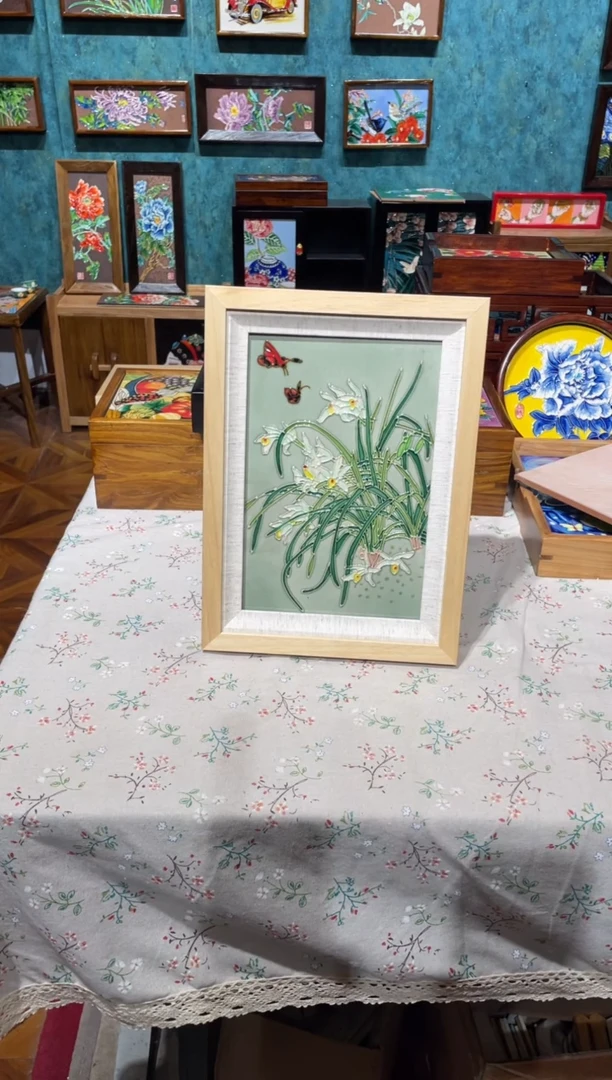 陶瓷松木兰花摆台