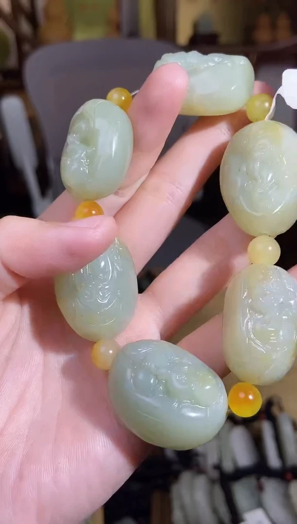 颈饰未镶嵌和田玉1