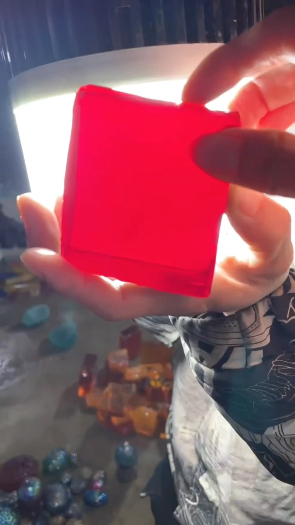 新疆五彩石原石摆件