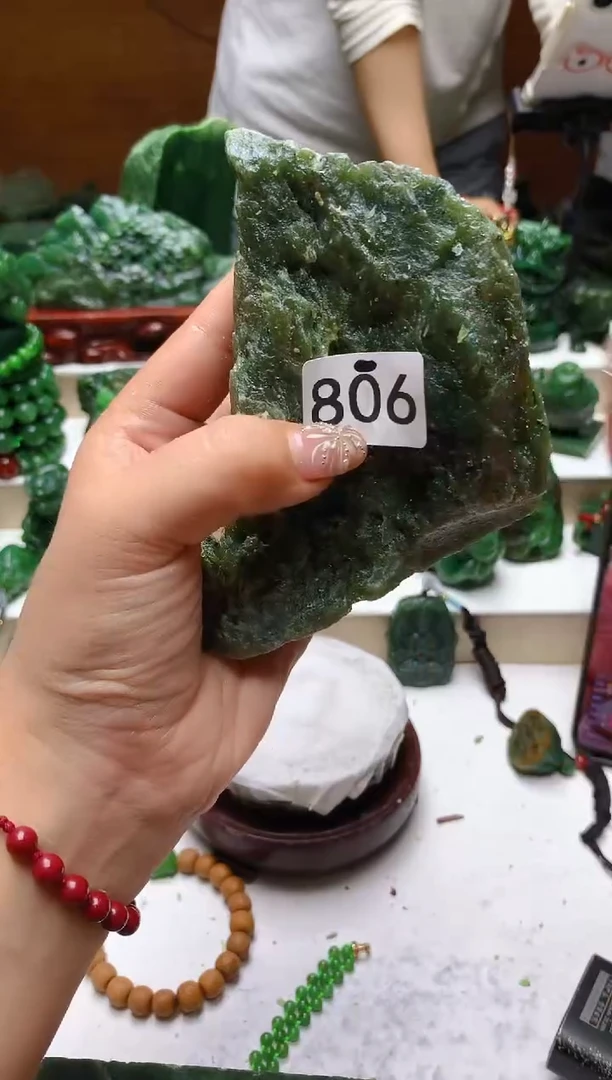 未镶嵌和田玉（碧玉）珠宝半成品1