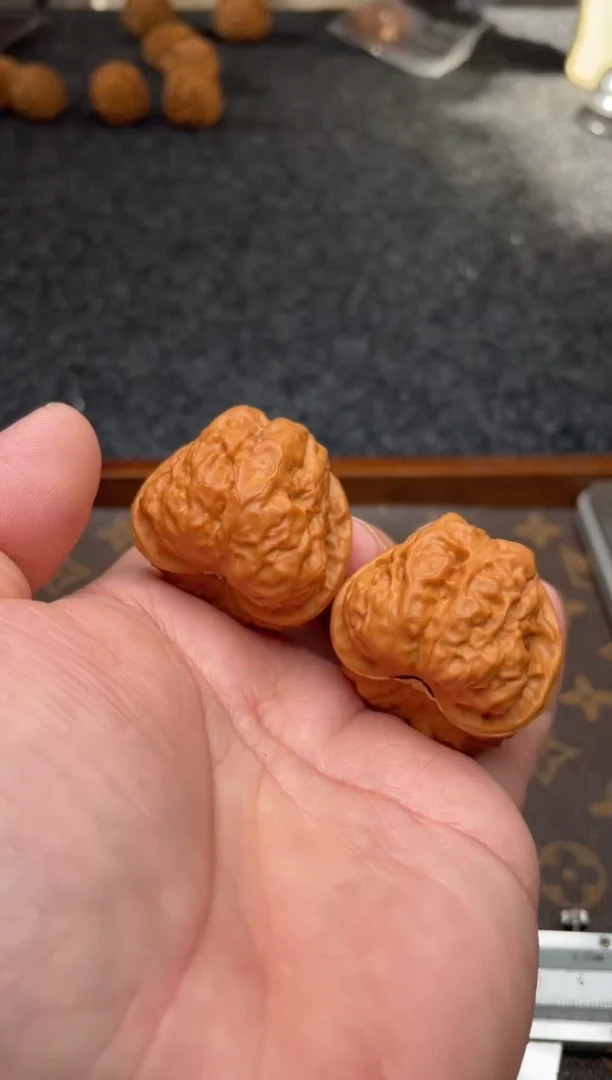 把件文玩核桃B63号39尺蛤蟆头