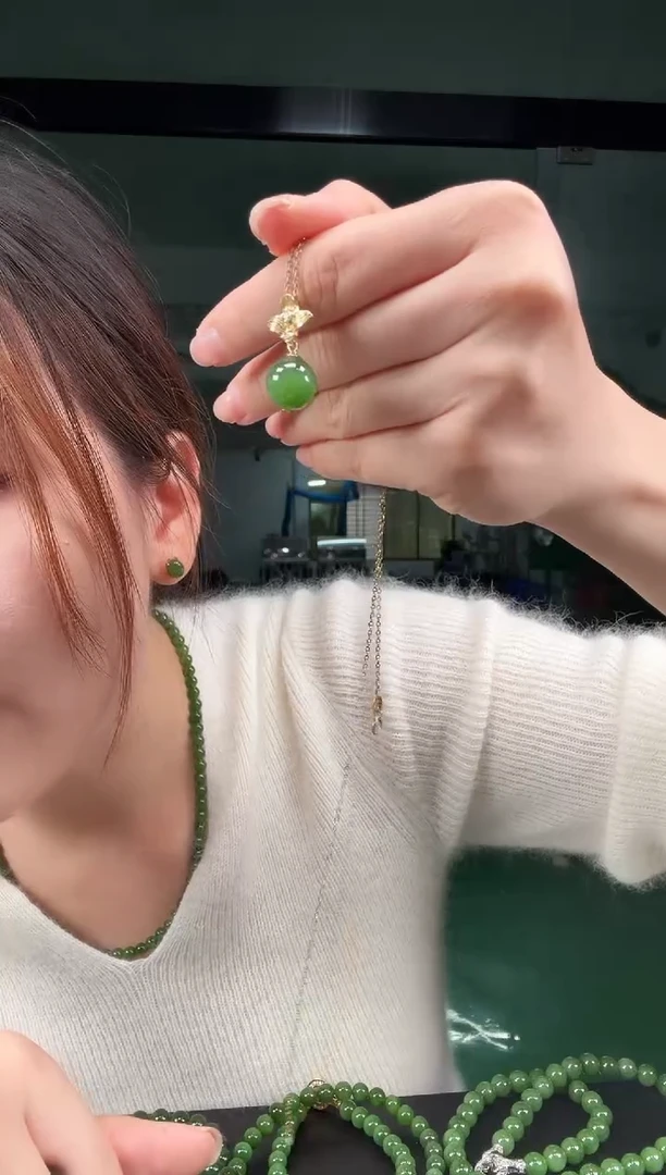 吊坠(赠链)银S925镶嵌和田玉（碧玉）碧玉12mm圆珠猫眼吊坠
