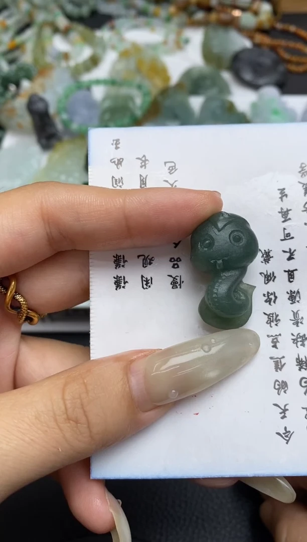 未镶嵌定制翡翠翡翠毛货~