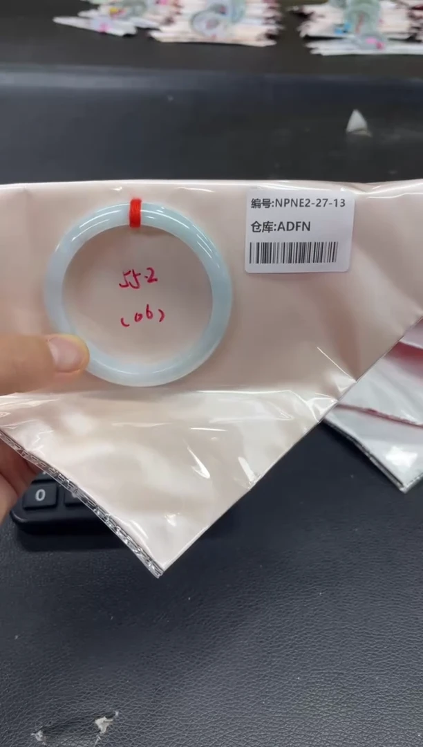 未镶嵌手镯翡翠翡翠手镯