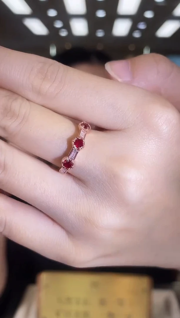 银S925镶嵌戒指红宝石01