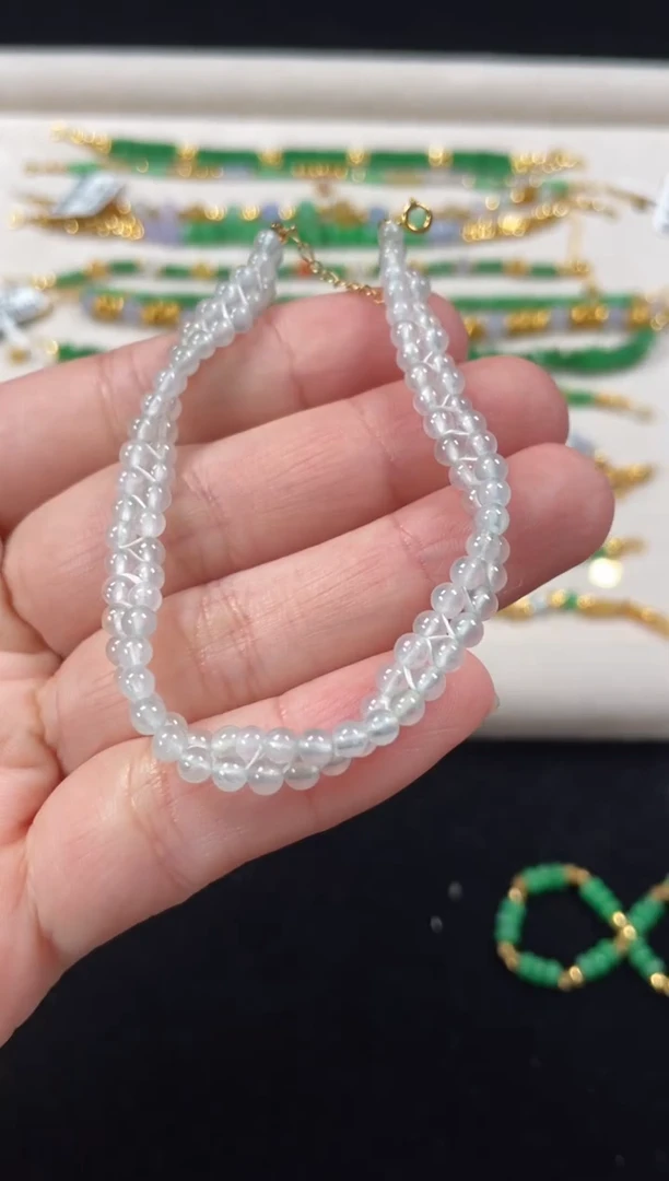 18K金镶嵌手链翡翠一条  P581