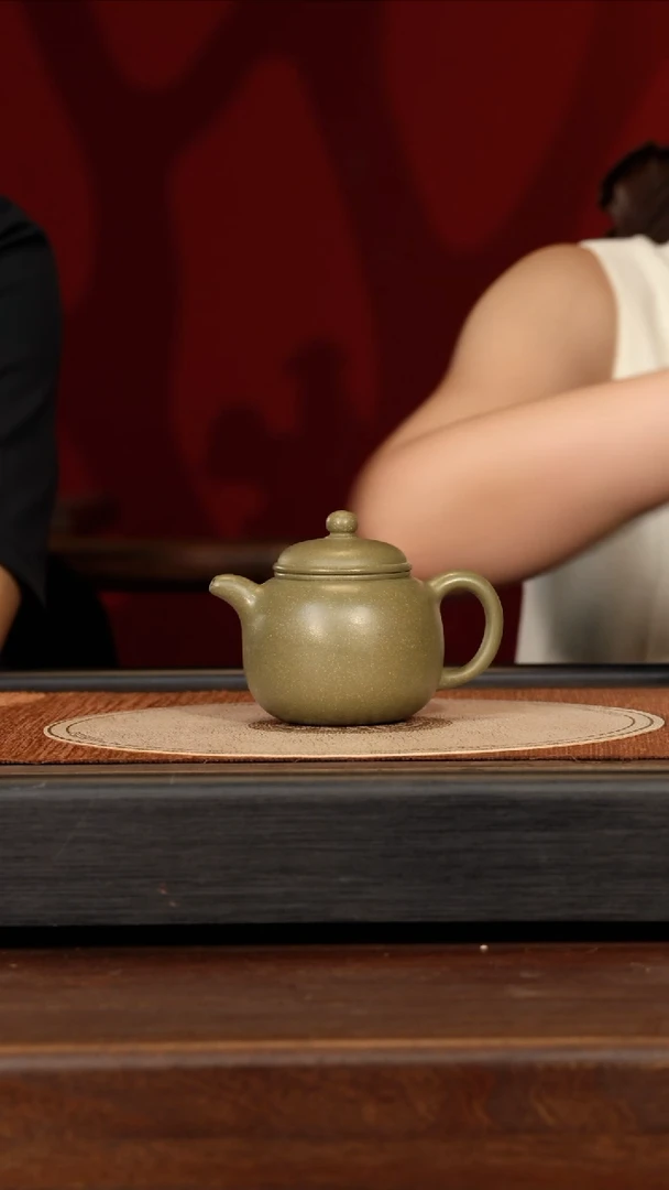 茶壶紫砂宜兴紫砂LHQ 豆青 儒相