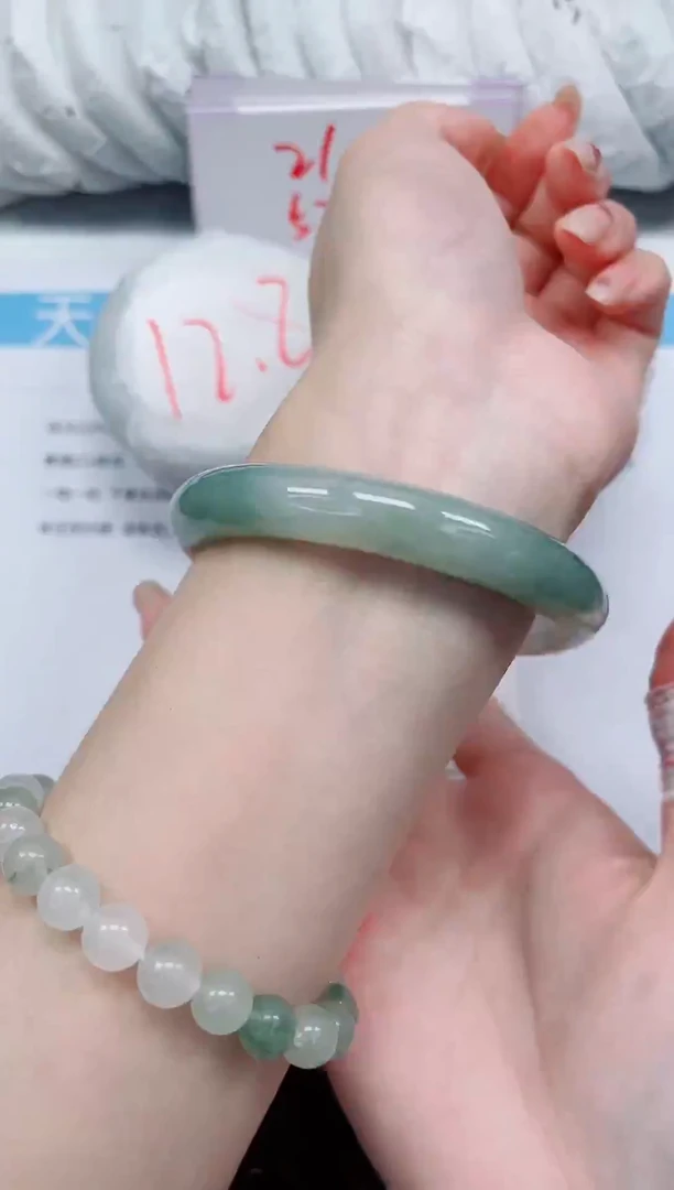 未镶嵌手镯石英质玉168-60/61