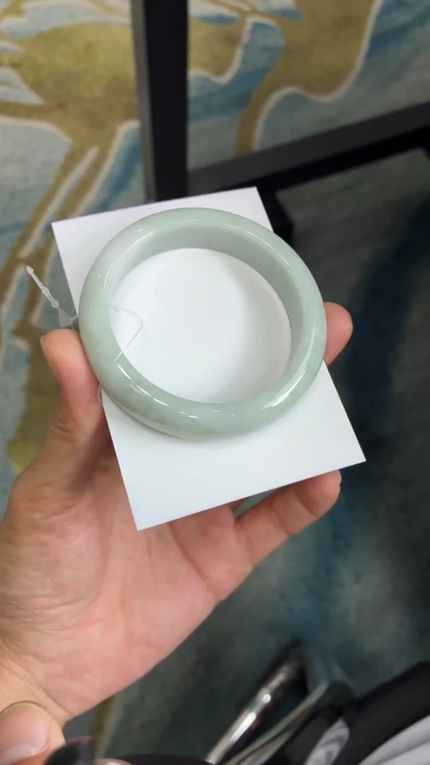 翡翠手镯未镶嵌天然缅甸翡翠手镯