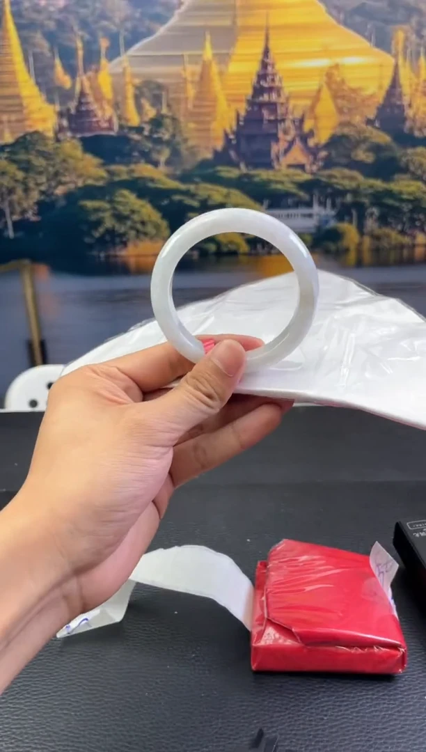 未镶嵌手镯翡翠2