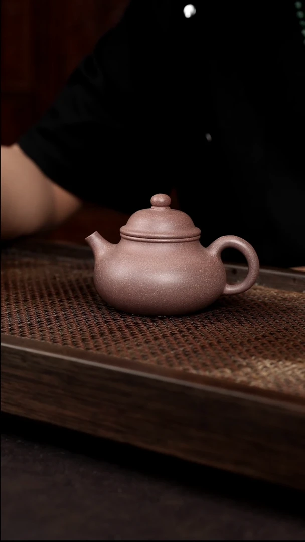 茶壶紫砂桃花泥容天