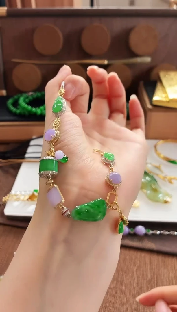 18K金镶嵌手链翡翠手链
