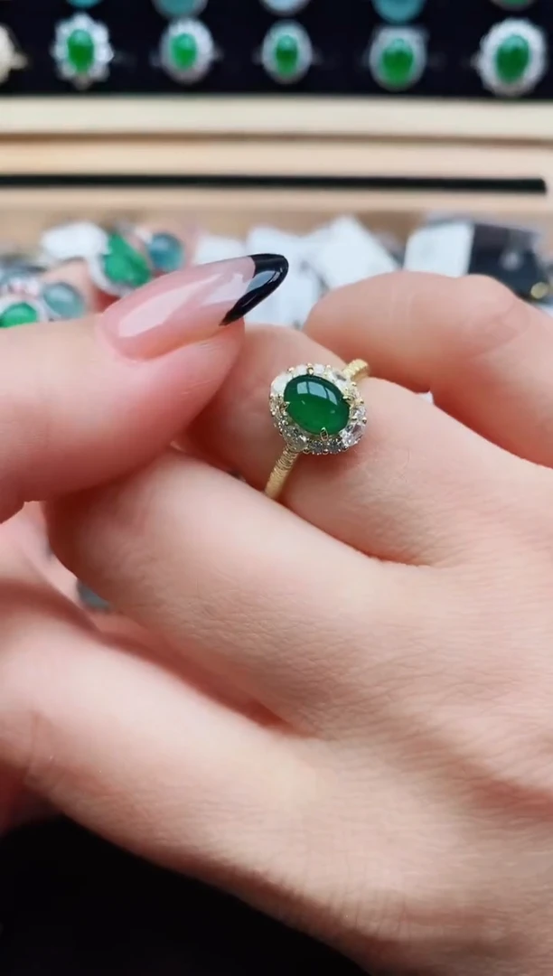 翡翠戒指银S925镶嵌8500