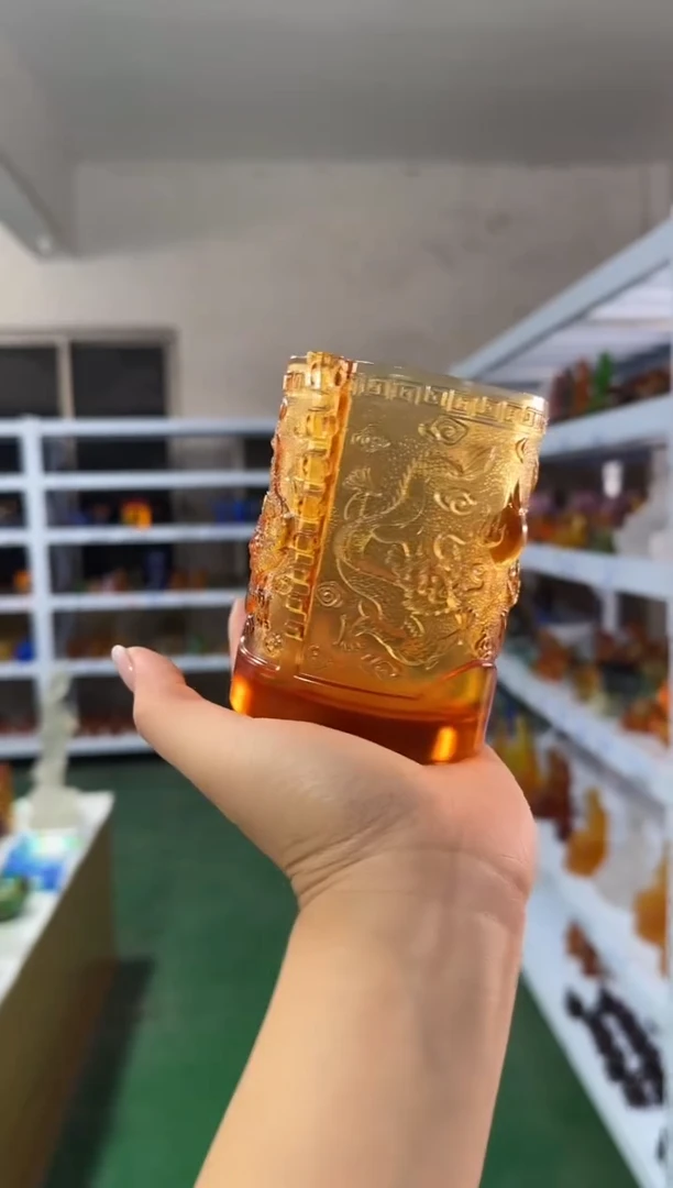 琉璃手工艺品龙笔筒