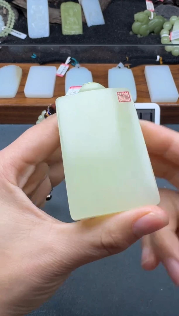 颈饰未镶嵌和田玉2