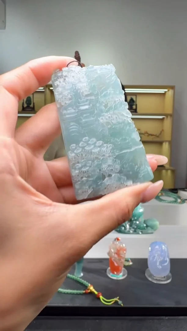 吊坠(赠链)未镶嵌翡翠山水（多样性发其一）