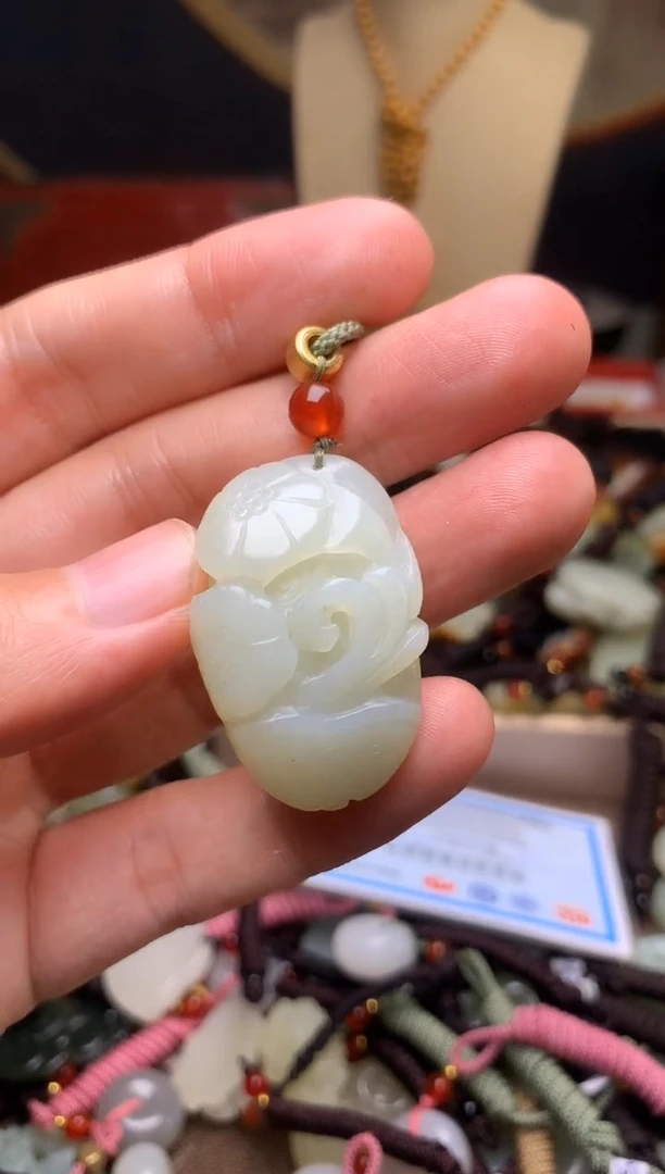 颈饰未镶嵌和田玉新疆料青海料清水和田玉吊坠