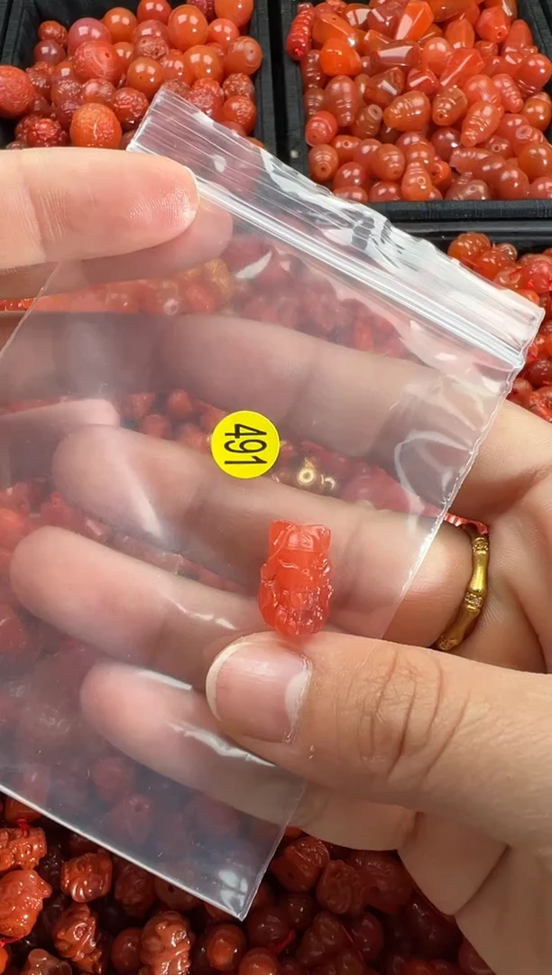 【闪购商品】南红玛瑙颈饰未镶嵌1