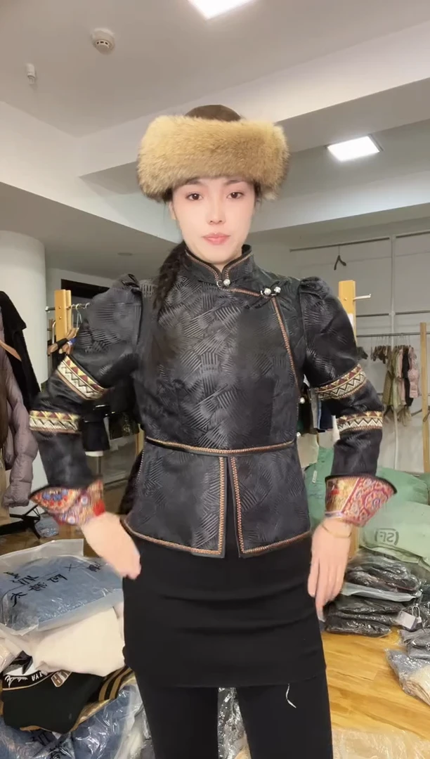 XL码      115-125斤  外套