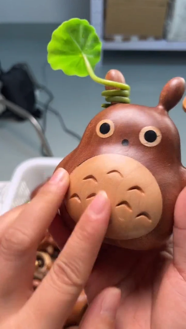 龙猫（带风车 荷叶 ）