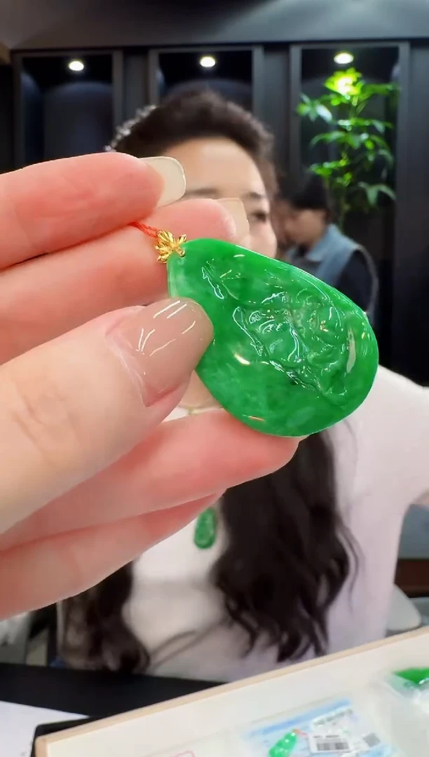 吊坠(不含链)18K金镶嵌翡翠 缅料A货/支持复检/一件