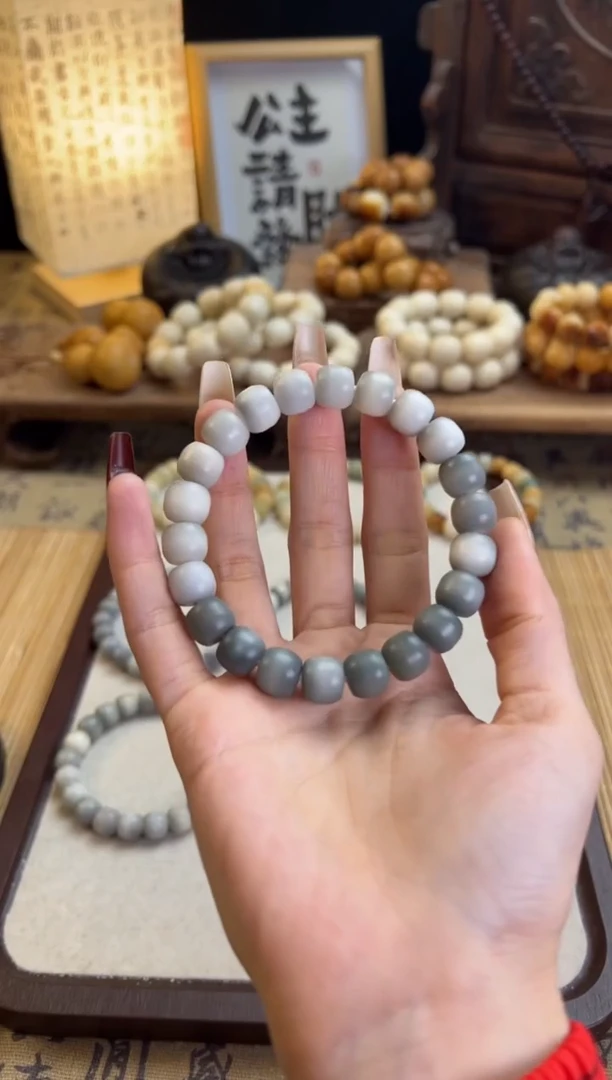 【闪购商品】菩提根/象牙果手串卡10灰蓝汉堡珠手串601