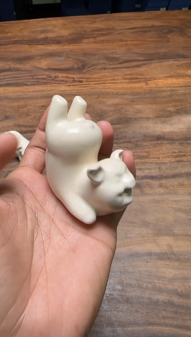 霖松堂 草木灰釉 福猪茶宠（倒立）