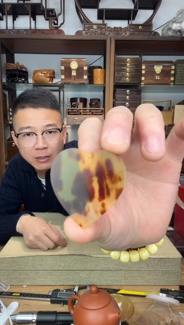 乌木类书架069黄金甲爱心牌子